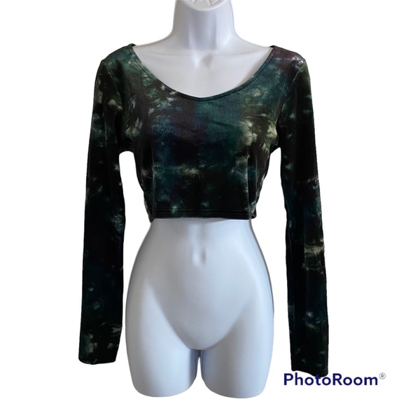 BDG Urban Outfitters Velvet Crop Top - Picture 3 of 10